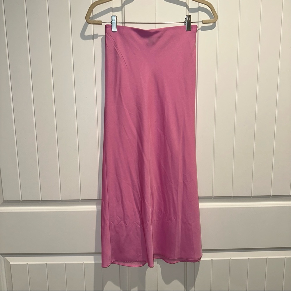 Elegant Pink Women's Skirt